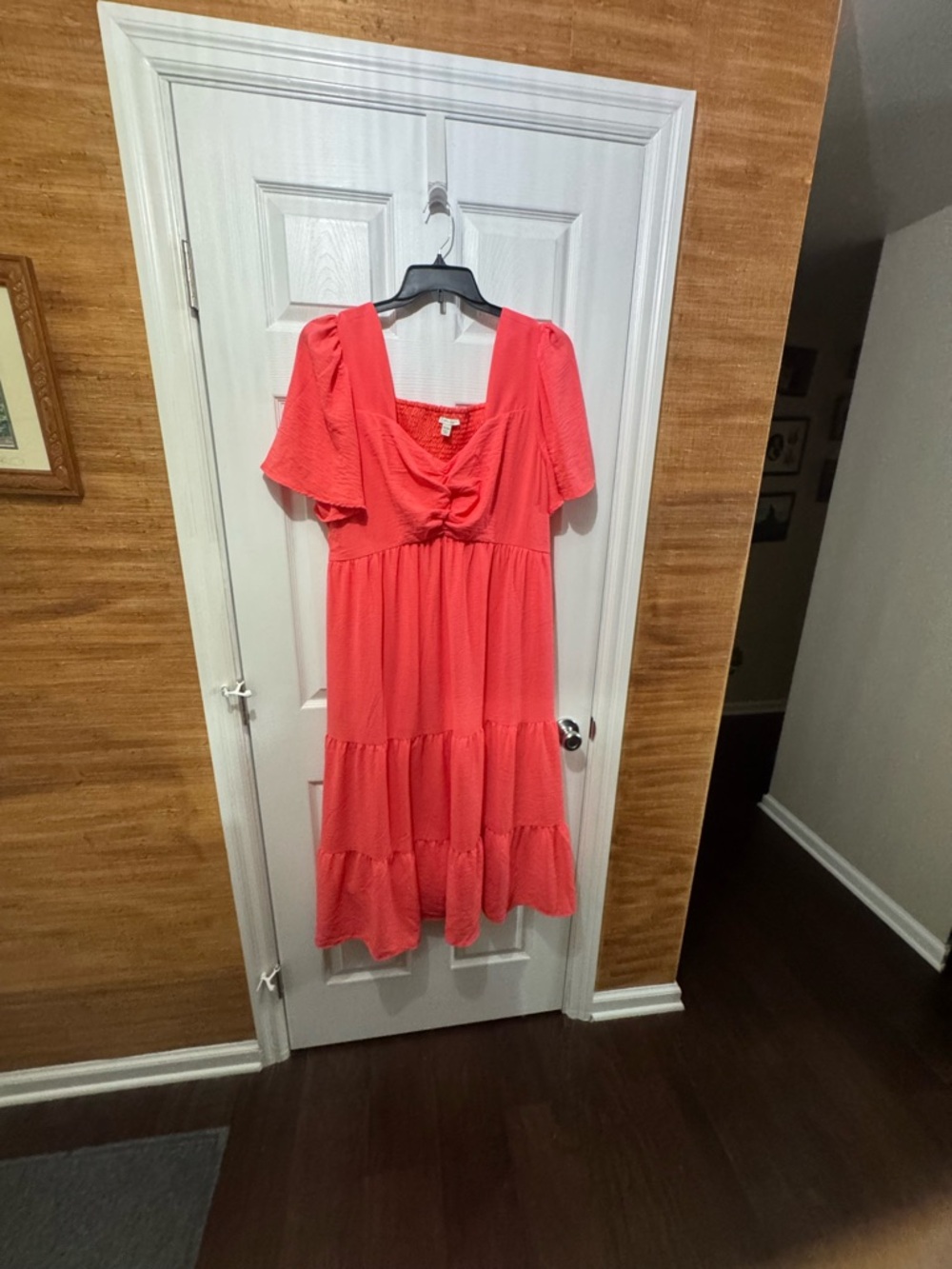 Cato Coral Puff Sleeve Tiered Midi Dress